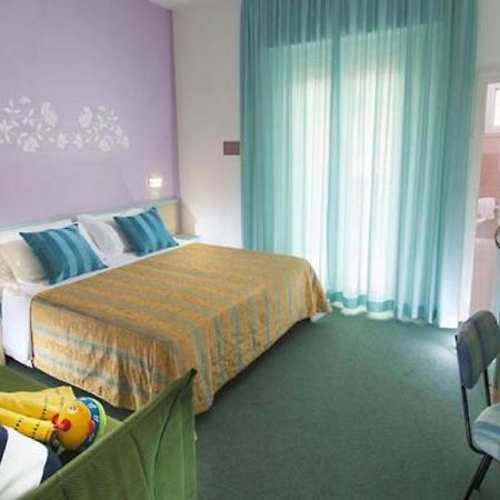 בלריה-איגאה מרינה Hotel Diana מראה חיצוני תמונה